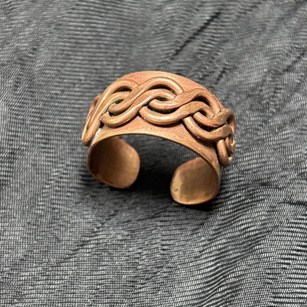 Vintage Hand. Made Artisan Copper Adjustable Ring Swirl Braided Design .5” Wide - Picture 2 of 10